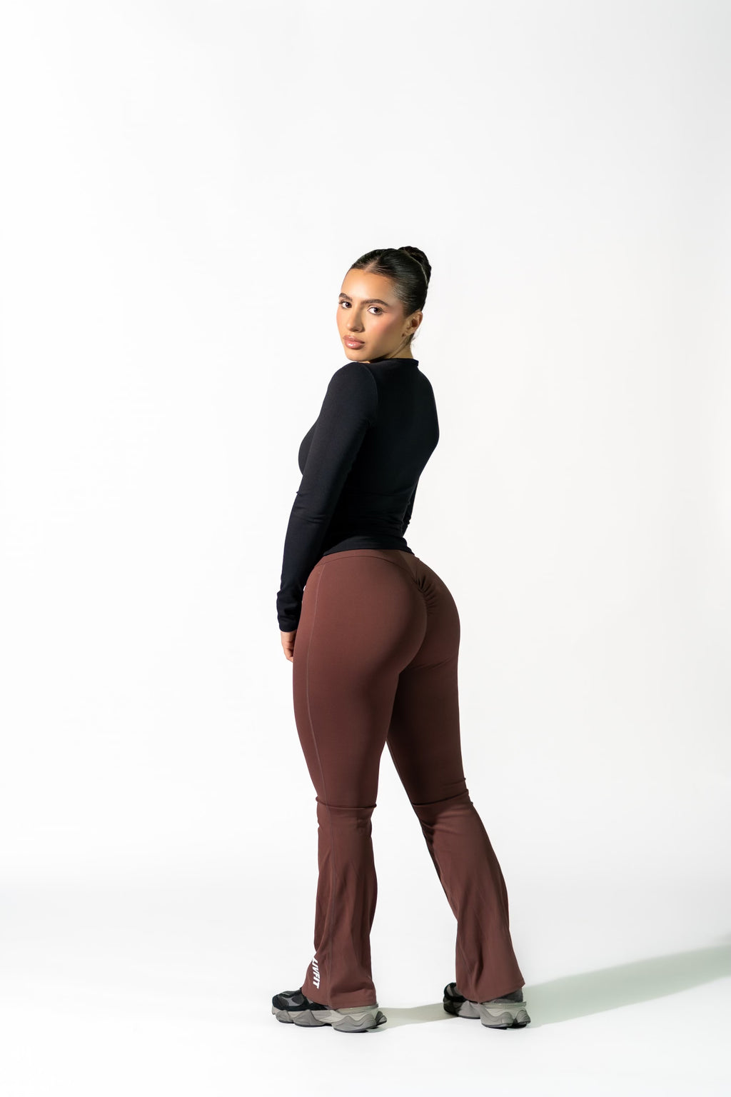 Brown Scrunch-Butt Yoga Pants